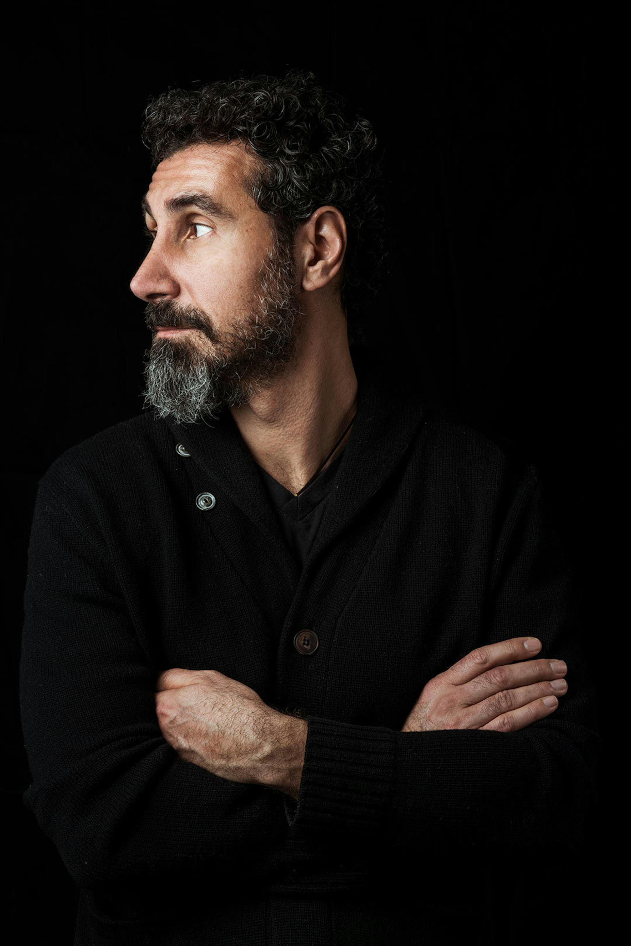 Serj tankian elasticity. Серж Танкян. Серж Танкян в детстве. Серж Танкян 2022. Серж Танкян 2023.