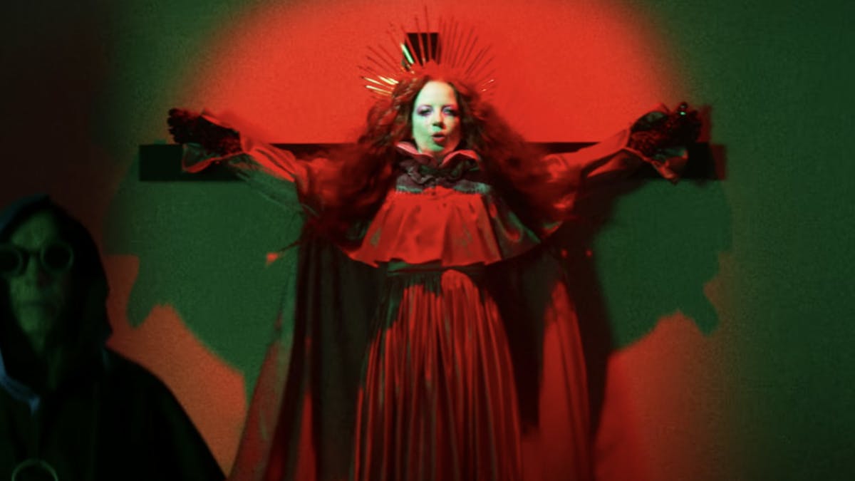 Watch the video for Garbage's new single, No Gods No ...