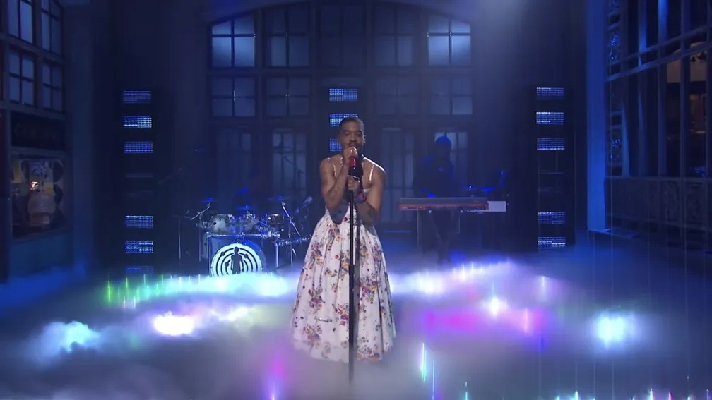 Kid Cudi wears floral dress on SNL in tribute to Kurt | Kerrang! Kid Cudi wears floral dress on SNL in tribute to Kurt | Kerrang!