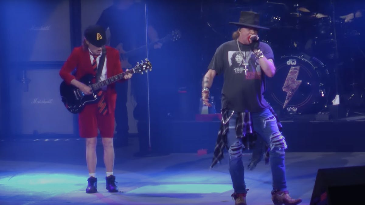 Angus Young Axl Rose Touring With Ac Dc Was A Lifesaver Kerrang