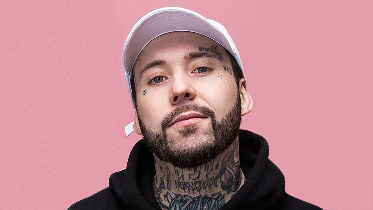 I Ve Seen Ghost Cows 13 Questions With Jj Peters From Deez Nuts Kerrang I Ve Seen Ghost Cows 13 Questions With Jj Peters From Deez Nuts Kerrang