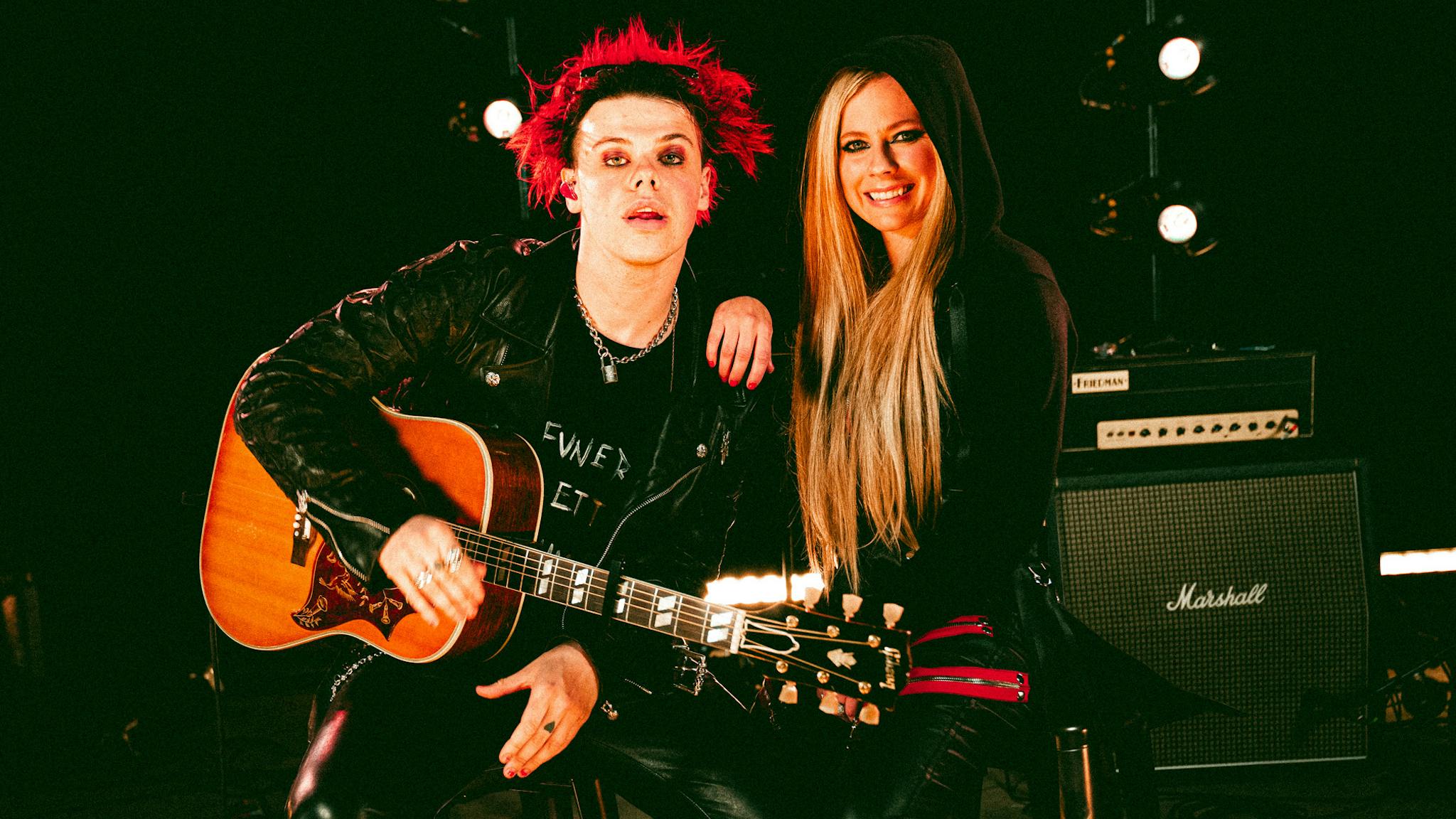 YUNGBLUD Avril Lavigne livestream guitar photo Tom Pallant