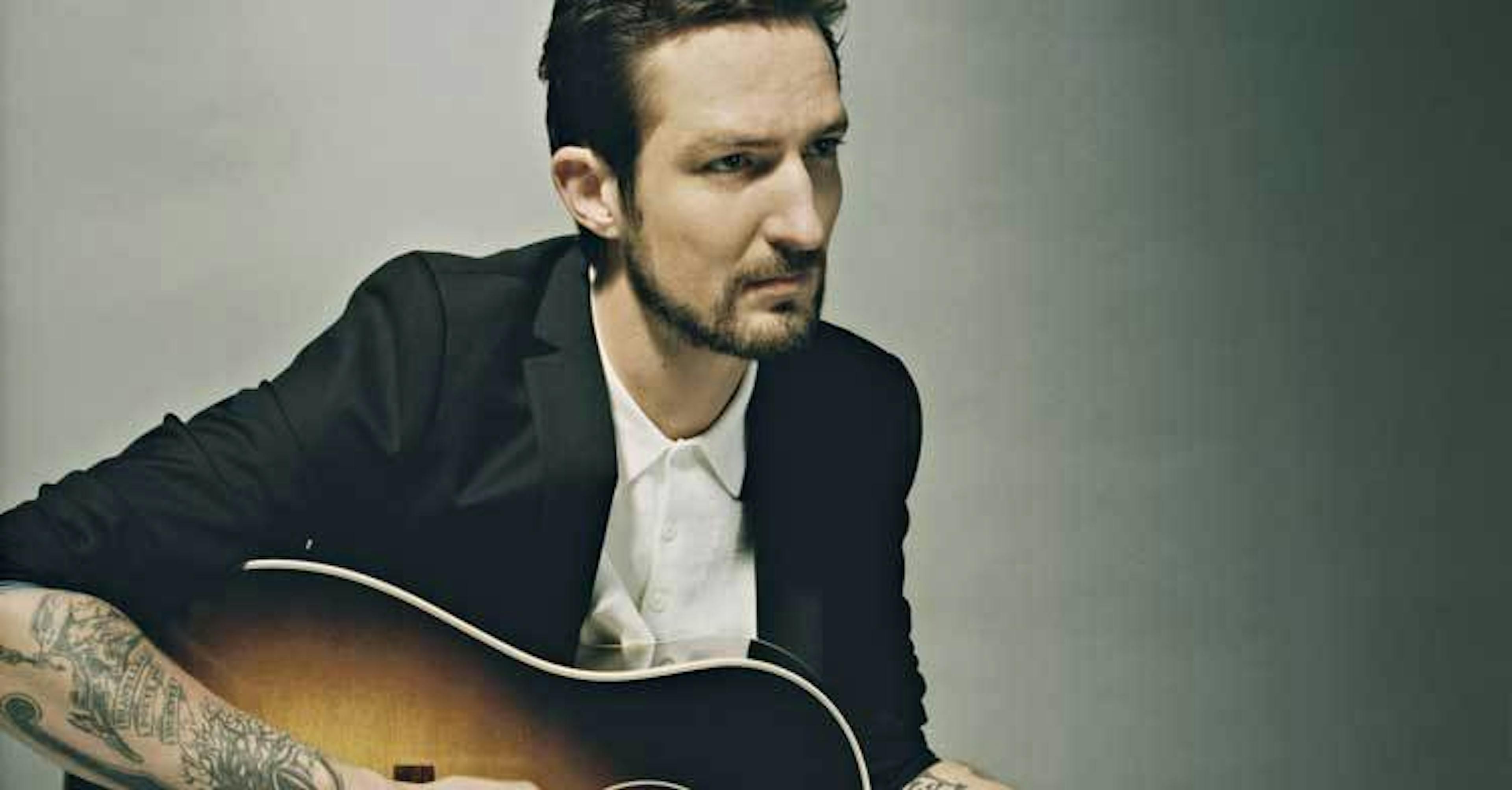 Frank Turner Shares New Video For Mittens