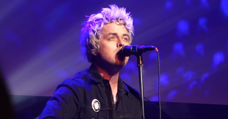 Billie Joe Armstrong Performs With Joan Jett