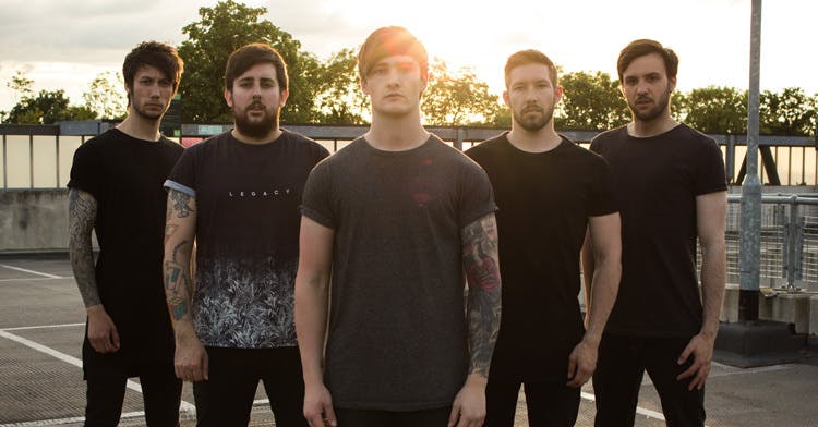 Chasing Cadence Premiere New Video, Everyone Relax