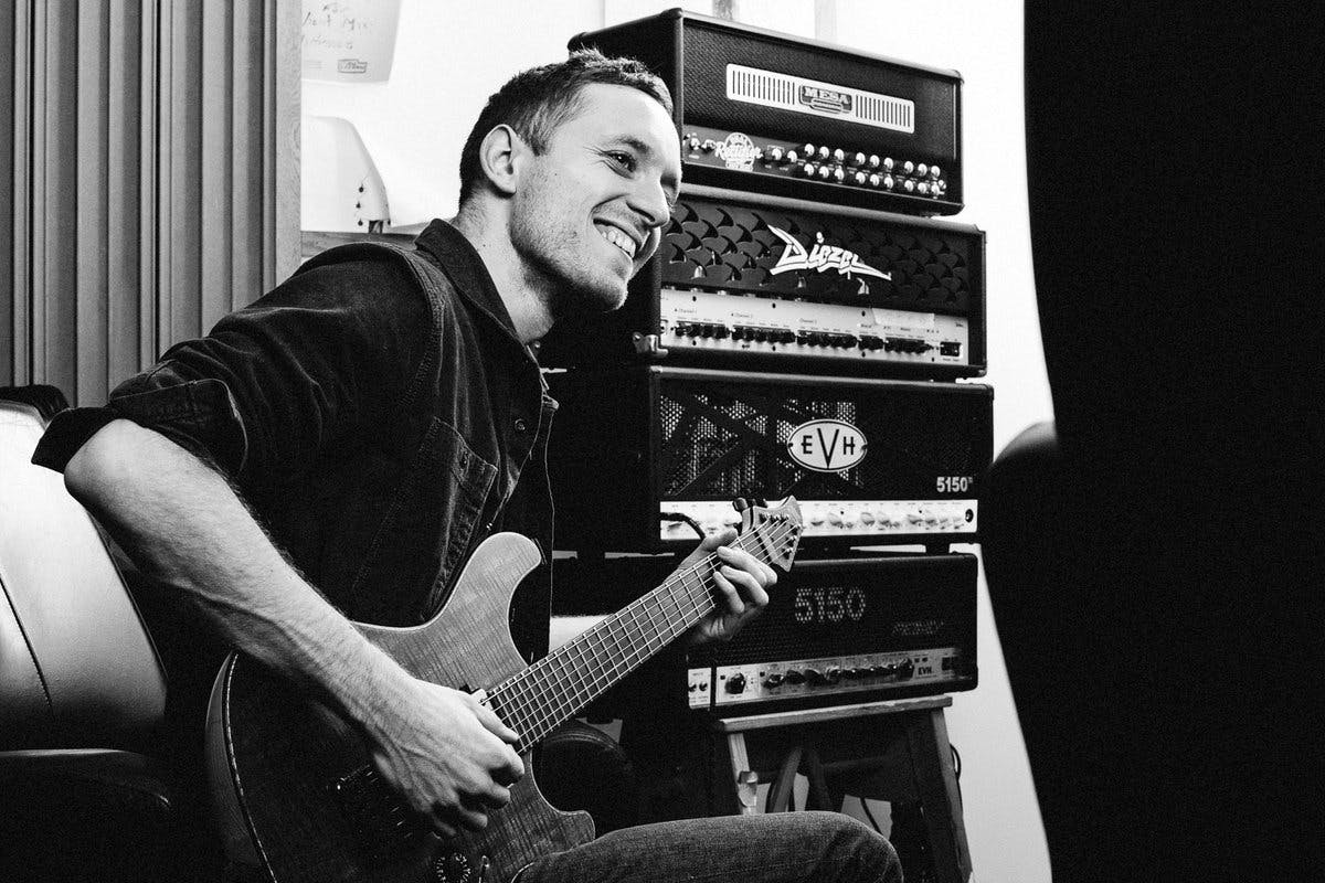Architects guitarist Tom Searle loses his battle with cancer