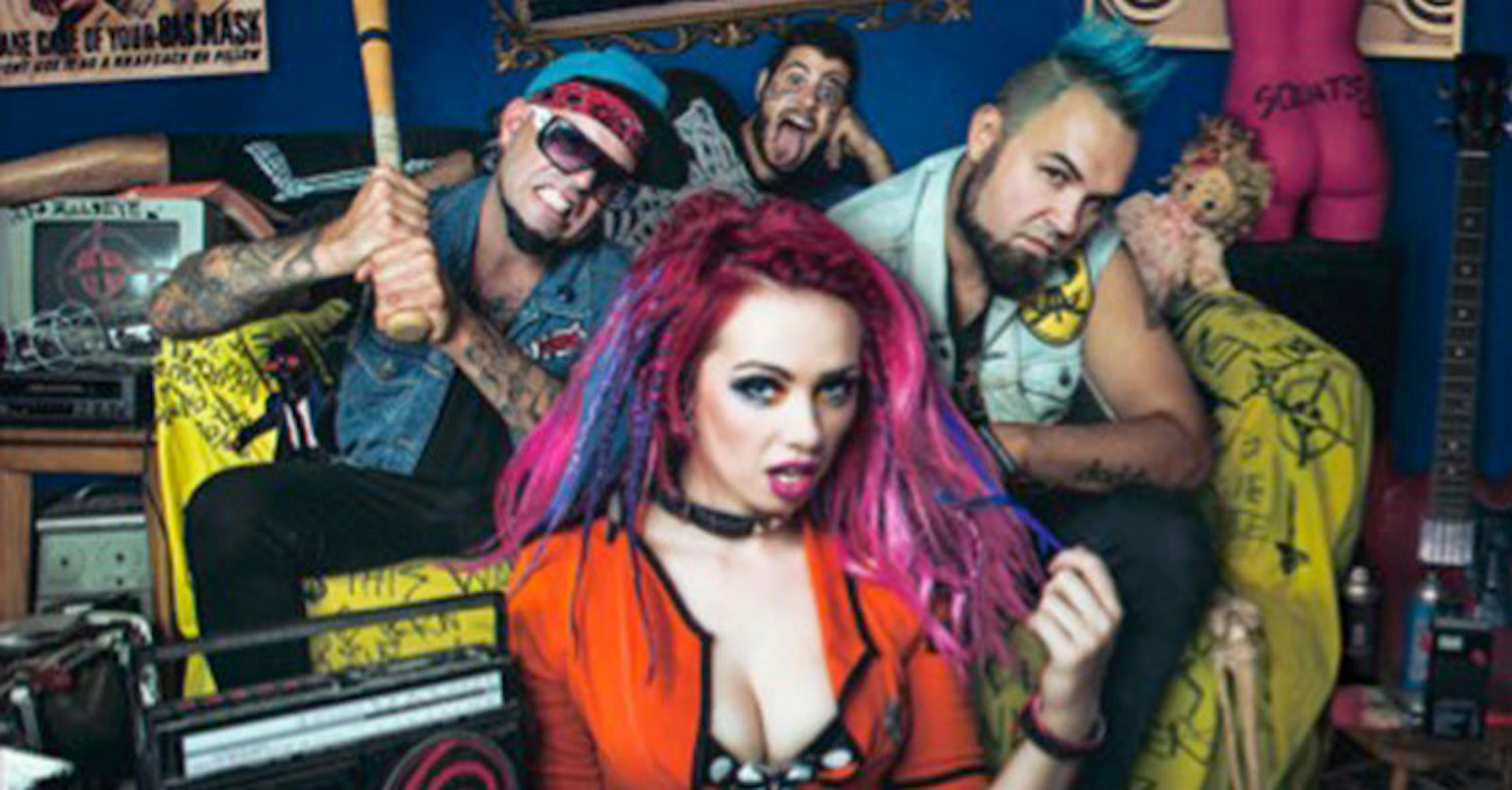 Sumo Cyco Debut New Video, Anti-Anthem