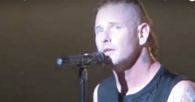 Watch Corey Taylor Pay Tribute To Chester Bennington