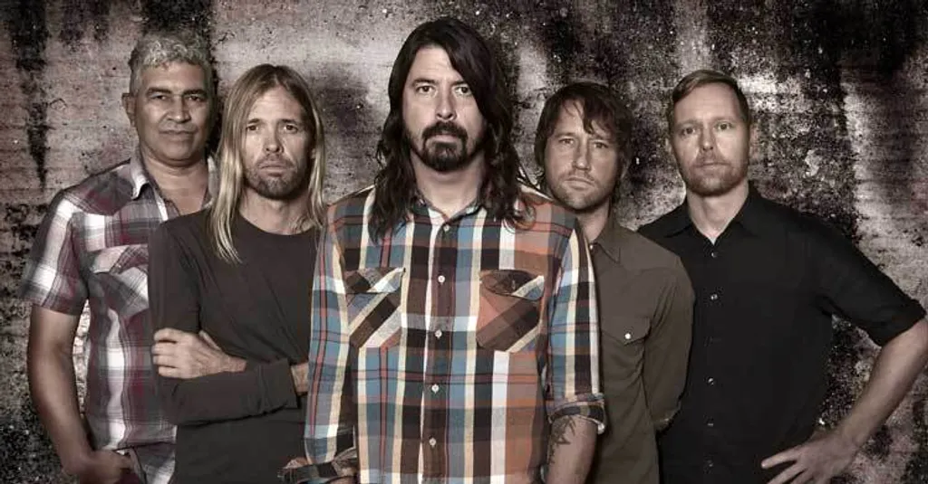 Foo Fighters 2015 Promo 1