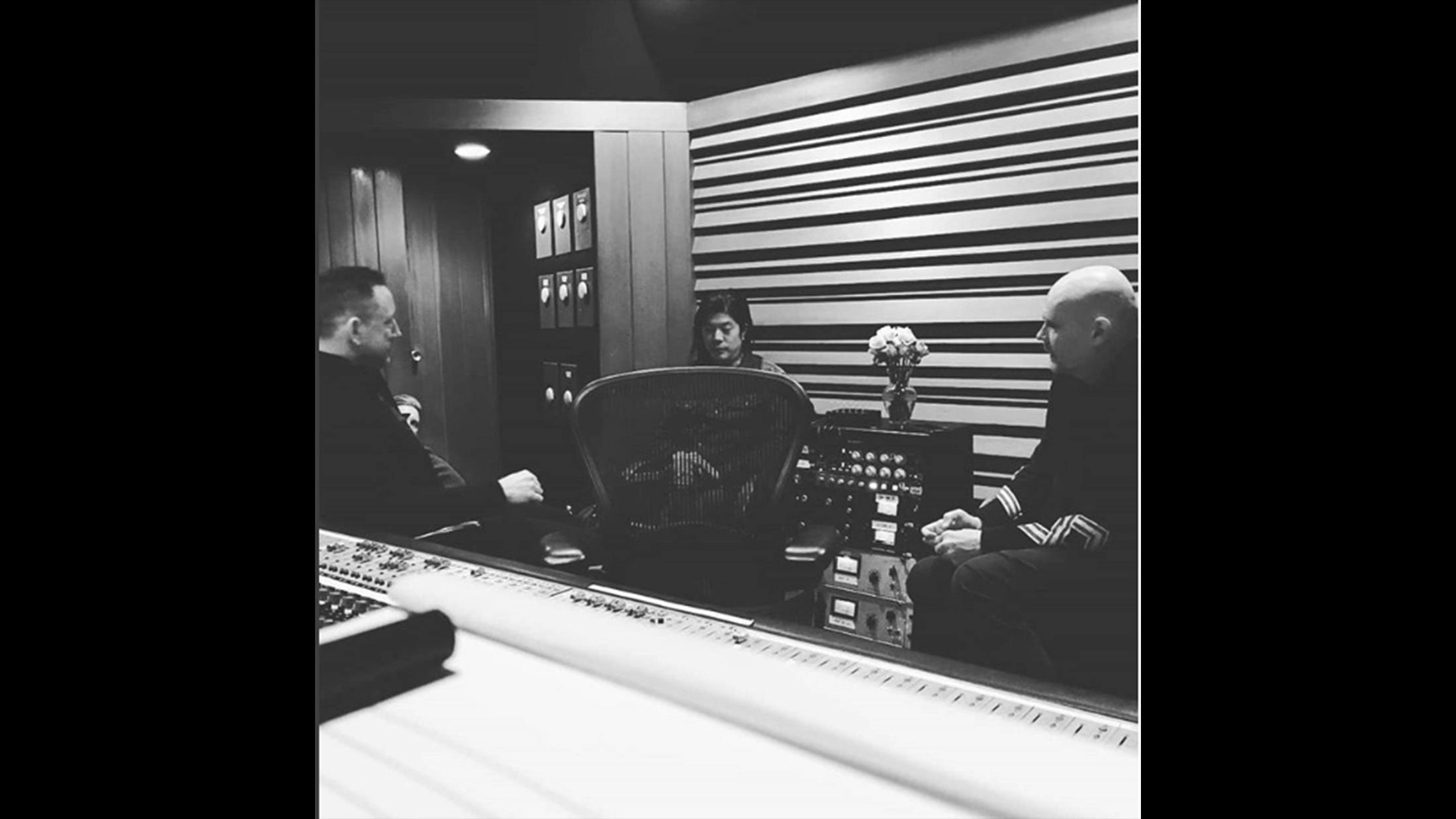 Original Smashing Pumpkins Members Pictured In The Studio Together