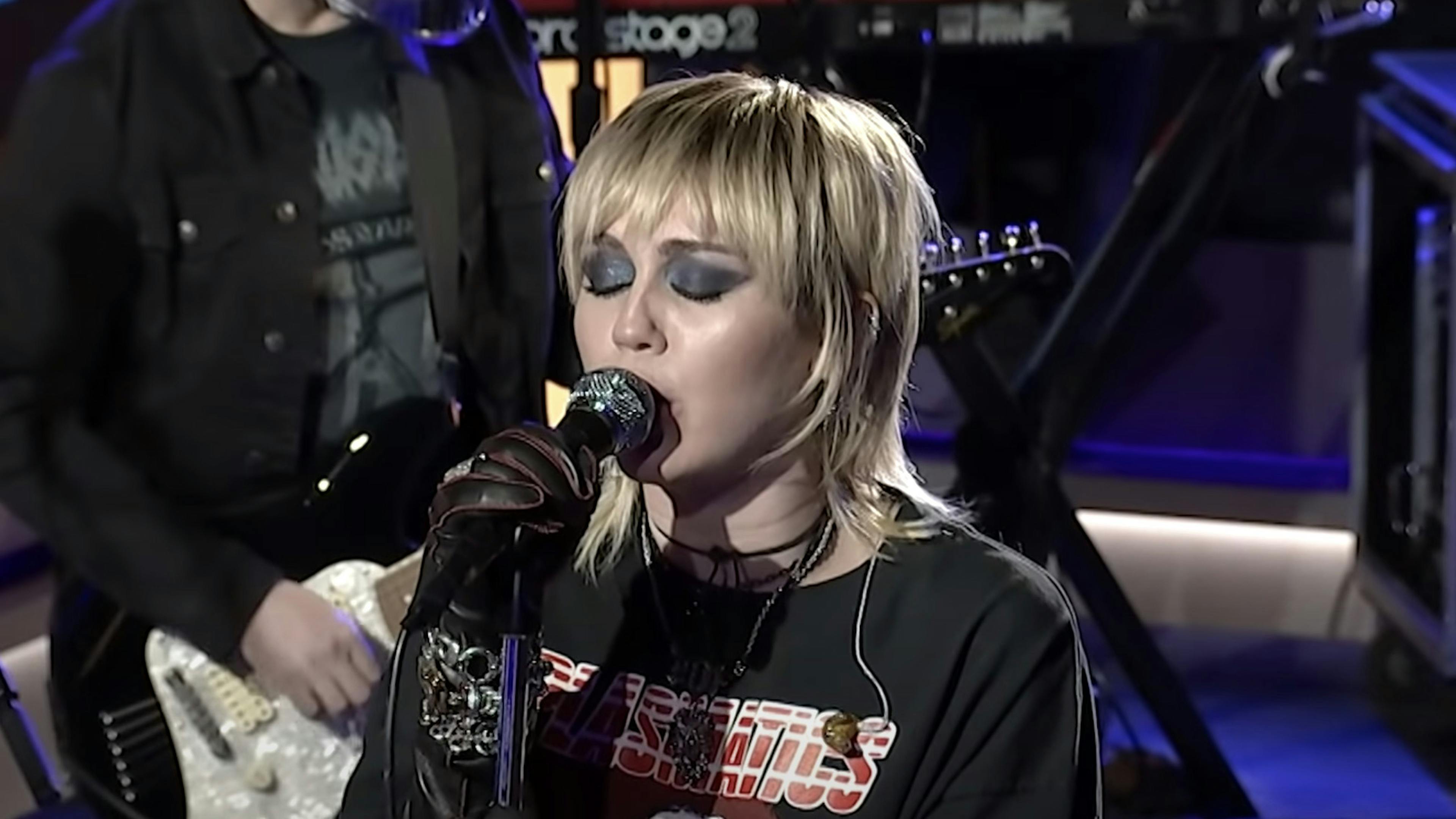 Courtney Love praises Miley Cyrus' cover of Hole’s Doll Parts: "I'm touched"