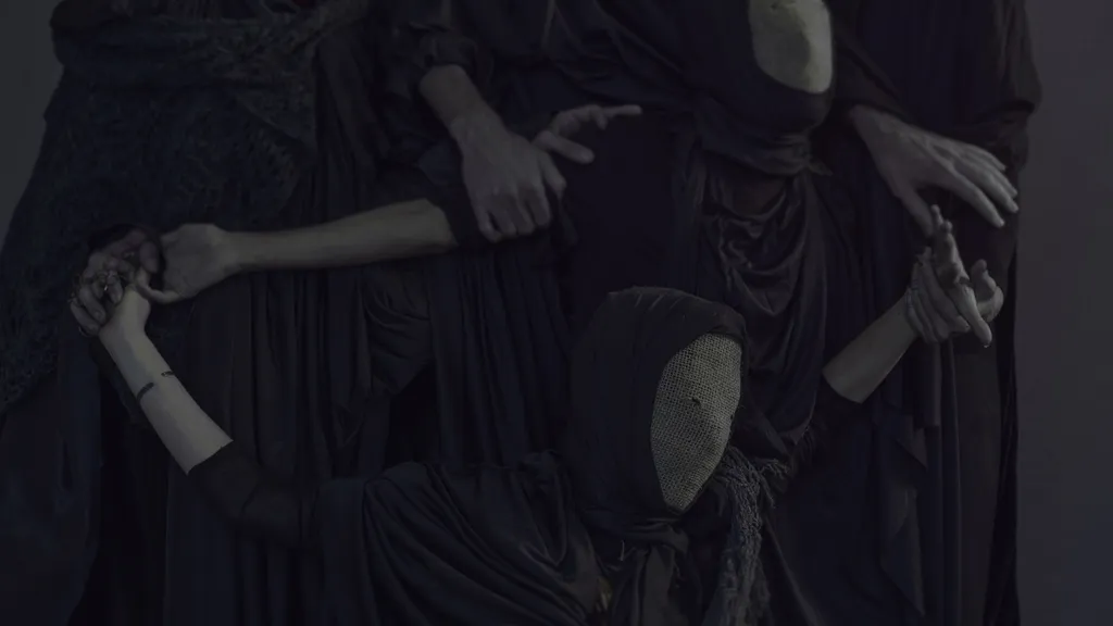 Thou Emma Ruth Rundle December 2020