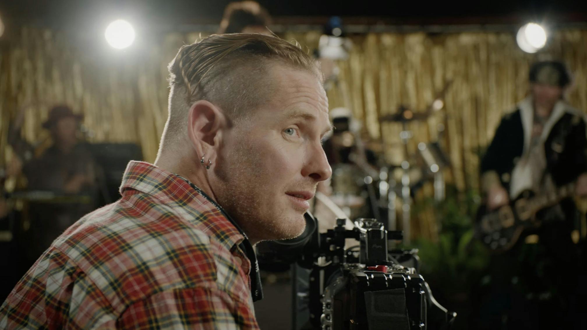 Corey Taylor recruits actor and musician pals for hilarious Samantha's Gone video