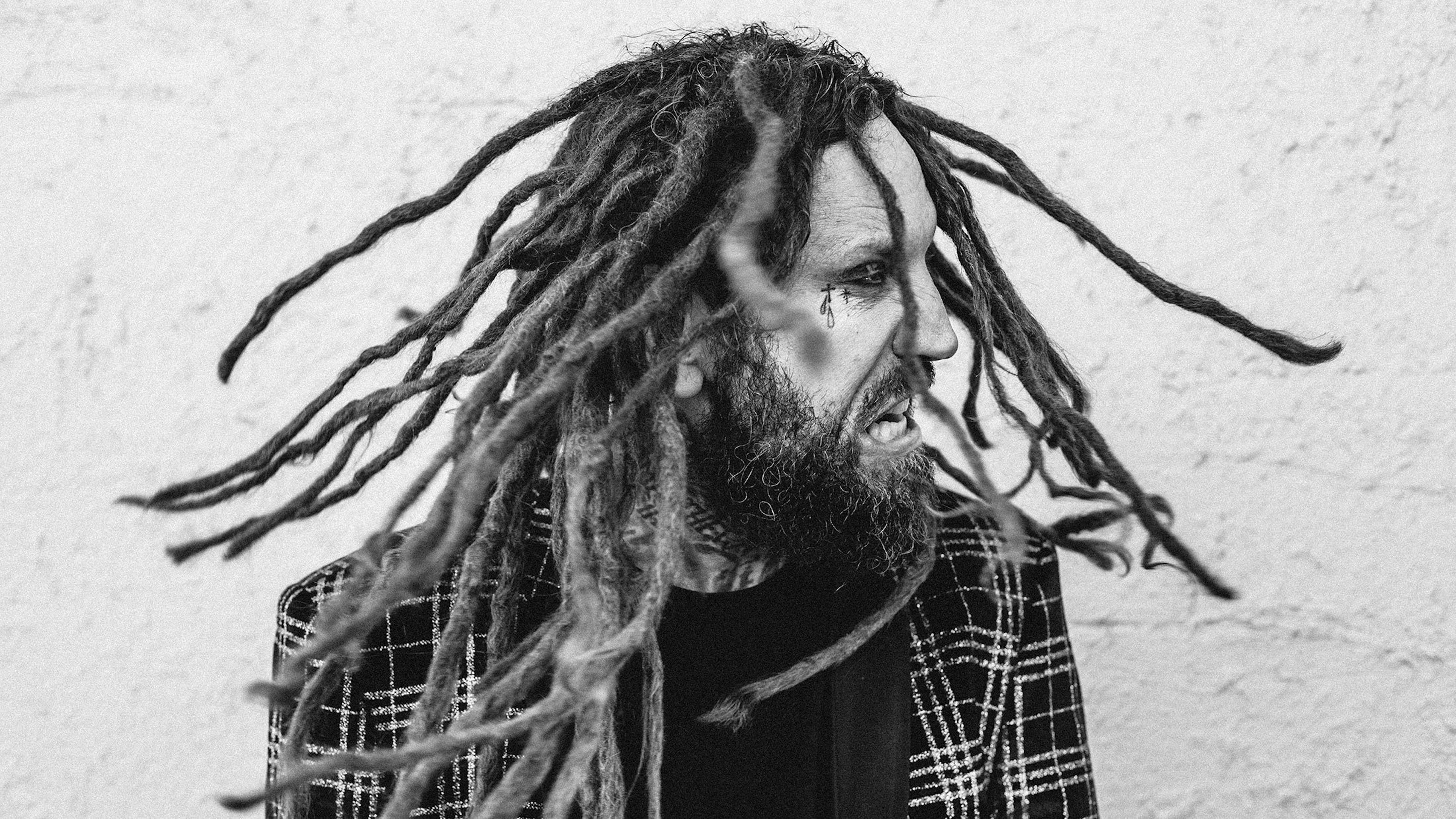 Brian ‘Head’ Welch: “I struggled with my thoughts, I struggled with my looks, so I found things to help me like comedy and music”