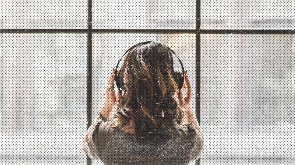 Streaming headphones