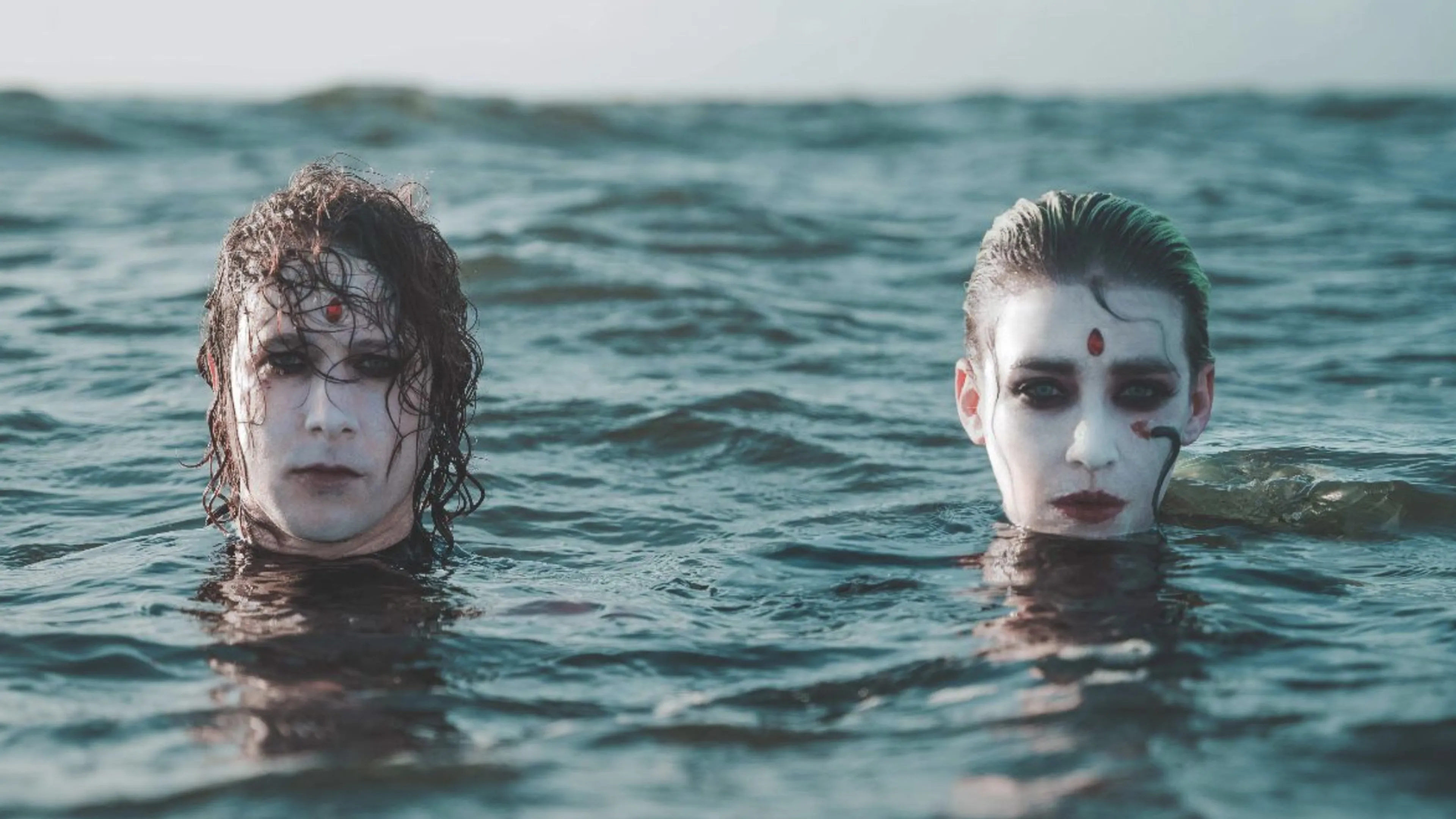 VUKOVI drop fierce new single KILL IT: "A battle cry to the war that’s going on inside my head"