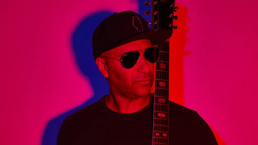 Tom Morello August 2021 promo credit Travis Shinn