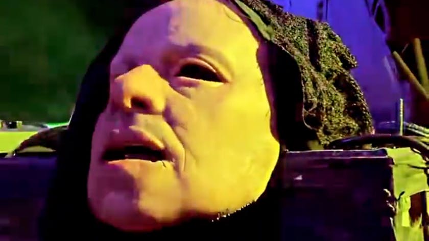 Sid Wilson’s old mask turned into animatronic puppet that sings along to Slipknot onstage