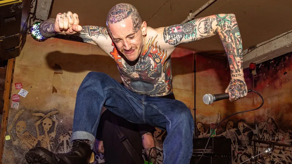 GOING OFF LIVE HEADER