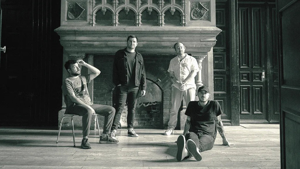 MENZINGERS WEB SLEEVE 2023