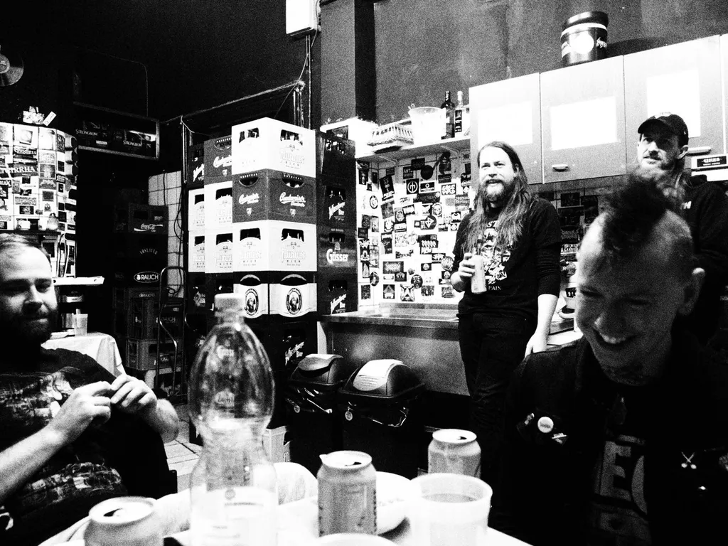 INHUMAN NATURE BACKSTAGE