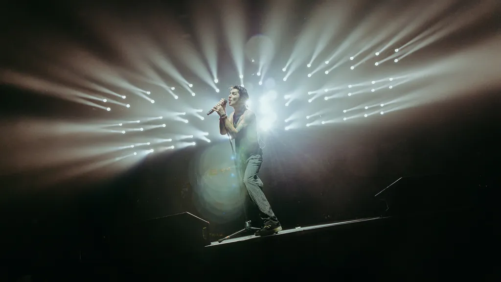 Palaye Royale Wembley Arena Mac Praed 2024 10