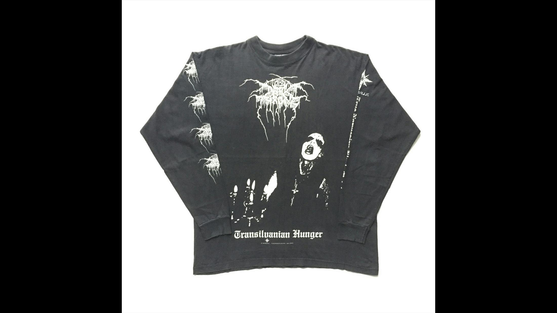 '98 Peaceville Records long sleeve with the iconic artwork from ‘Transilvanian Hunger’.