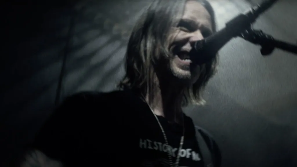 Alter Bridge Silent Divide video