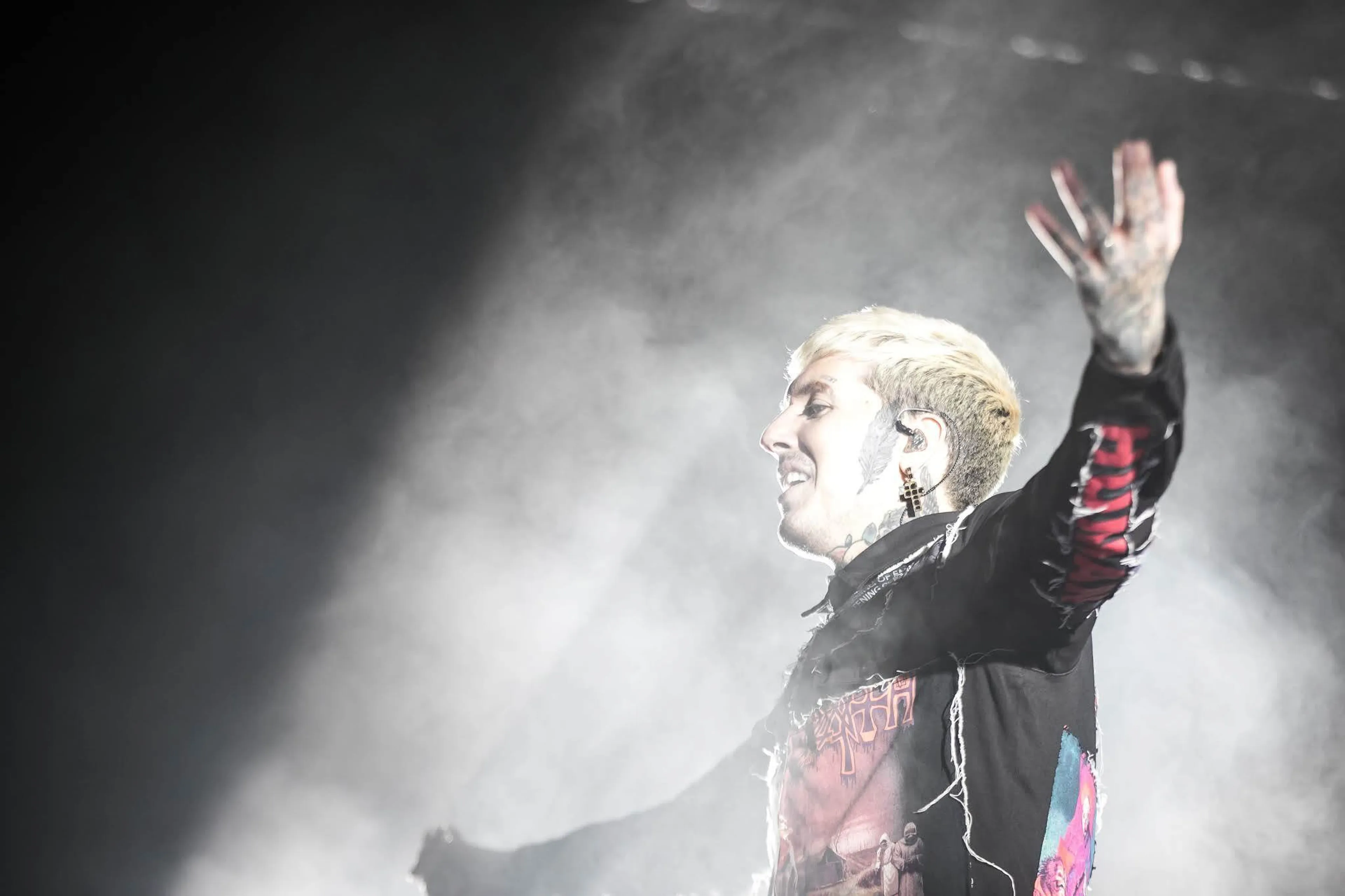 Oli Sykes Ruptures Vocal Cord, BMTH Cancel Last Two U.S. Tour Dates