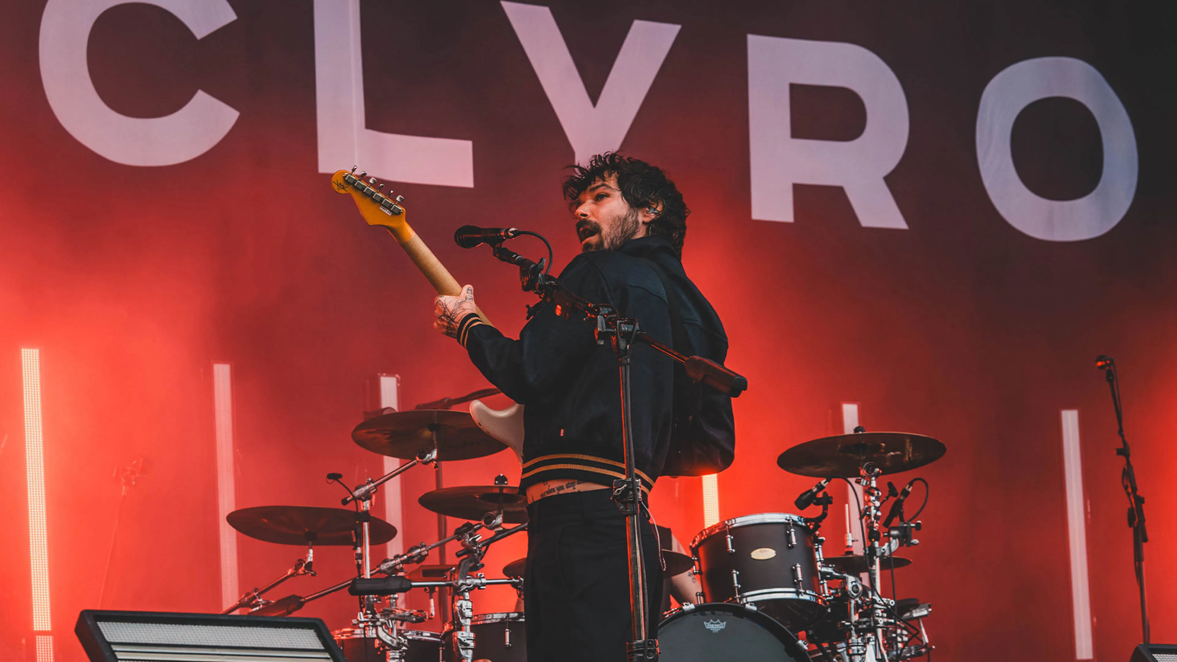 Biffy Clyro announce new album, Futique