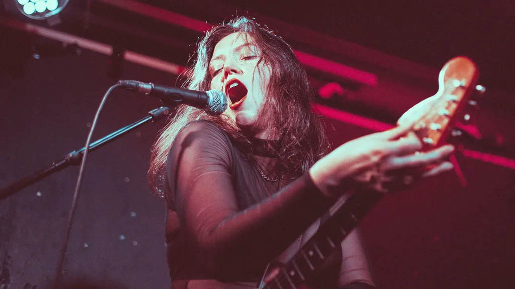 Bitch Falcon Live 2020