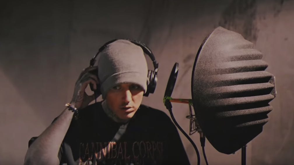 BMTH Share Studio Footage From The Recording Of New Album amo