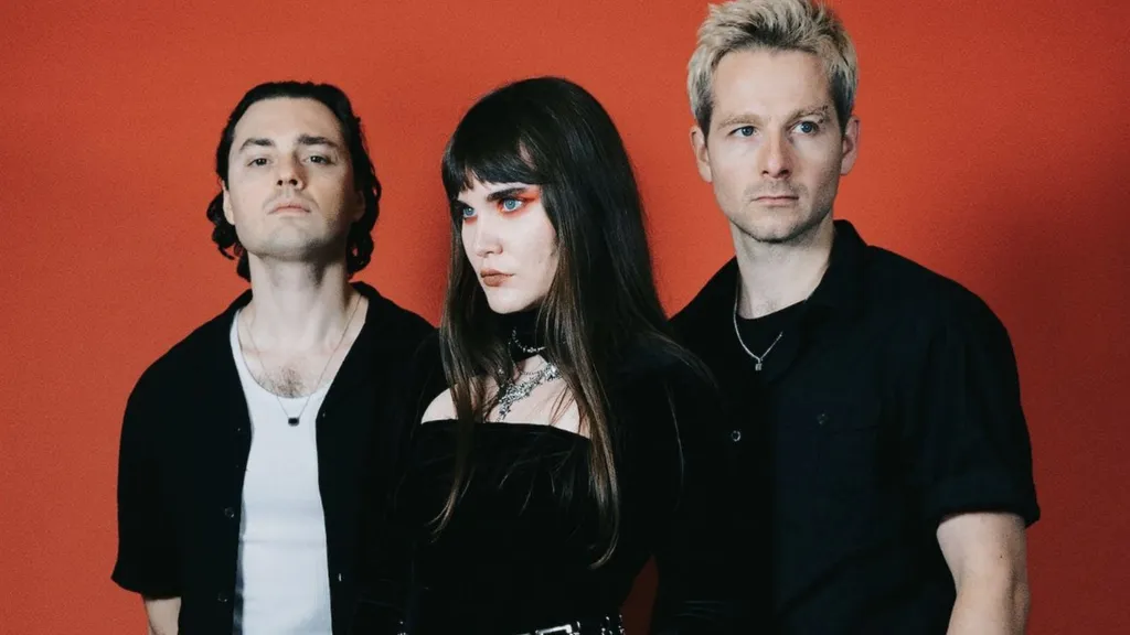 Calva Louise March 2025 promo credit Henry Calvert