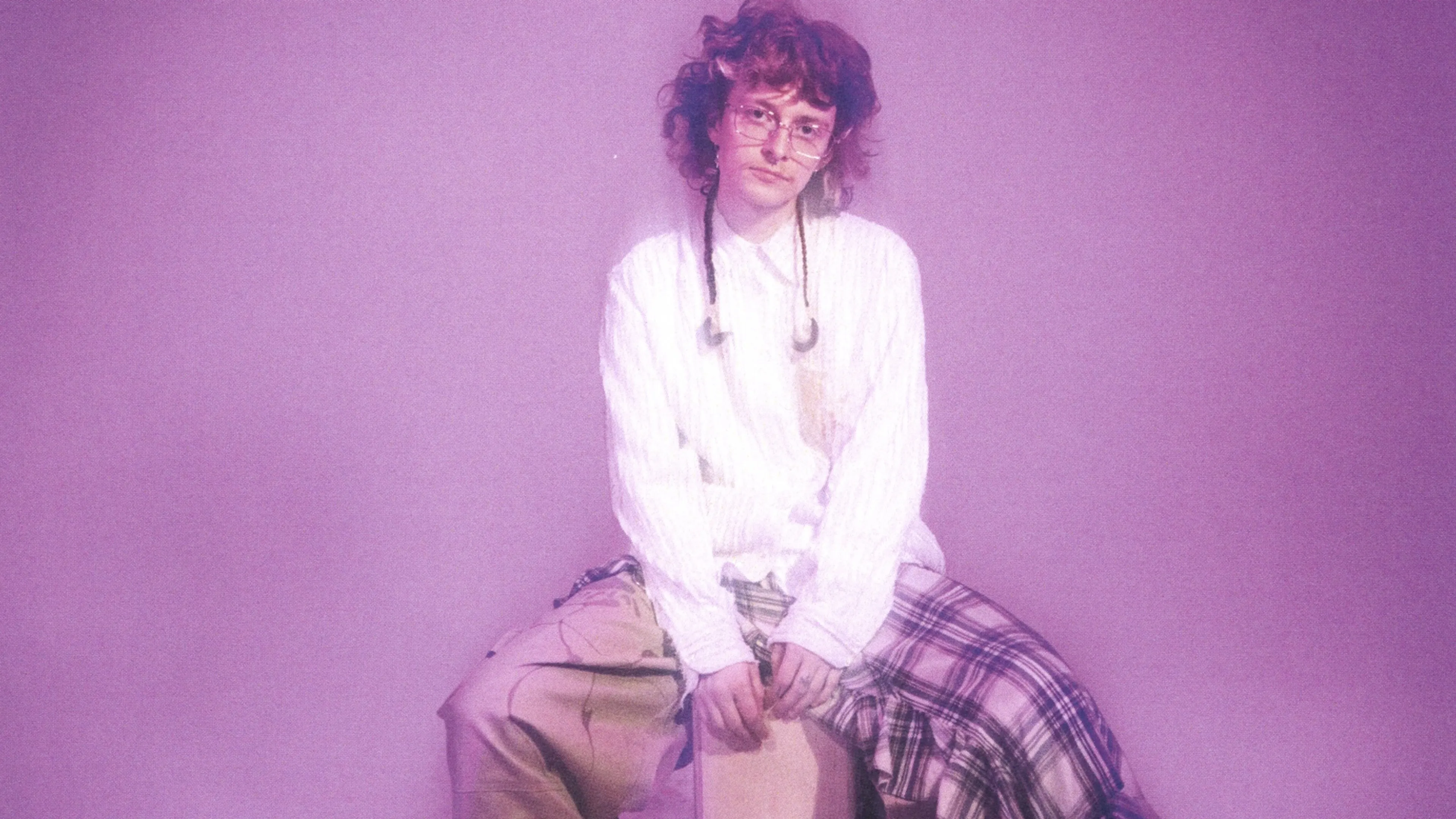 Cavetown announces new album, Running With Scissors