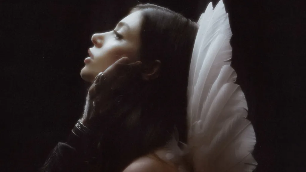 Chrissy Costanza July 2024 header