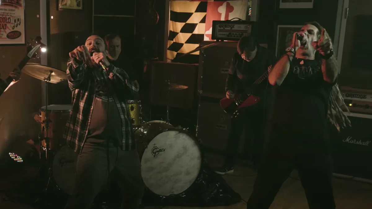 Clutch Team Up With Randy Blythe On The Thundering Passive… Kerrang!