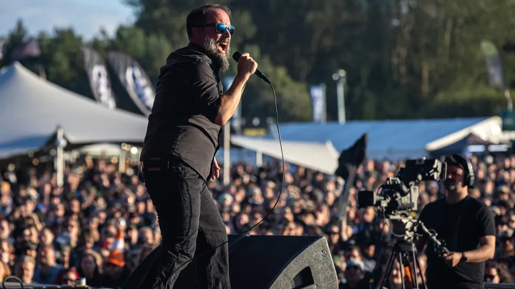 Clutch live header 2024 credit Abbi Draper