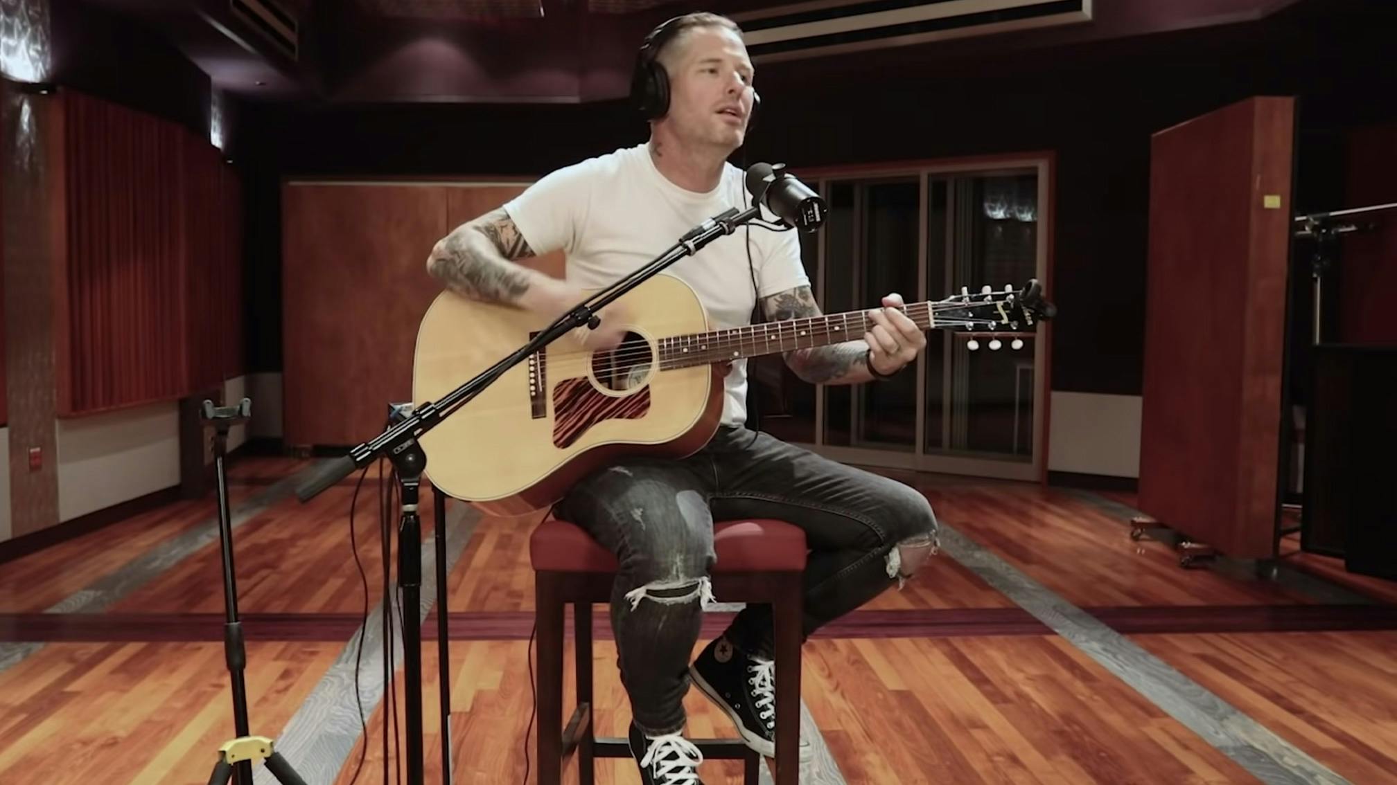 Watch Corey Taylor Cover Elvis Costello’s (What's So Funny ’Bout) Peace, Love And Understanding