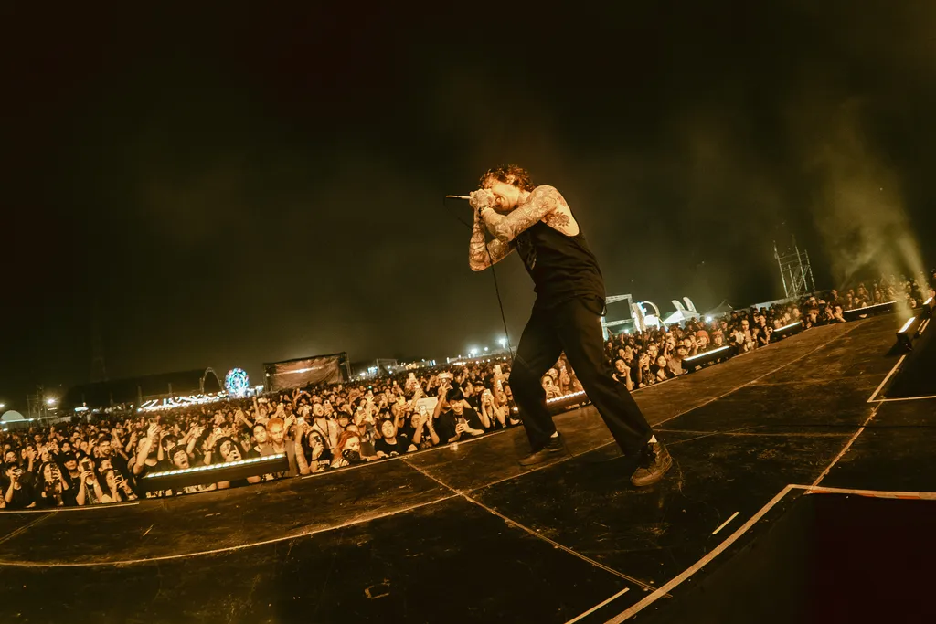 DEVIL WEARS PRADA ROCK ALARM 20263