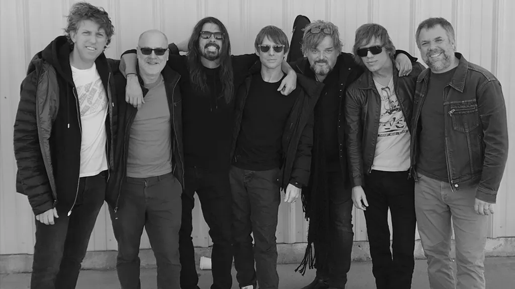 Dave Grohl Play Live December 2018