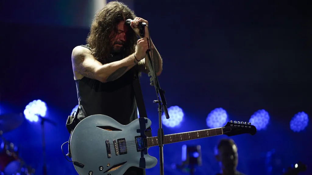 Dave Grohl Taylor Hawkins tribute concert credit Scarlet Page