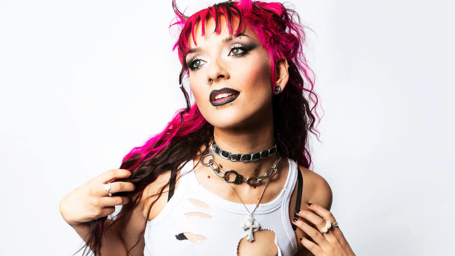 delilah-bon-unleashes-triumphant-new-single-maverick-kerrang