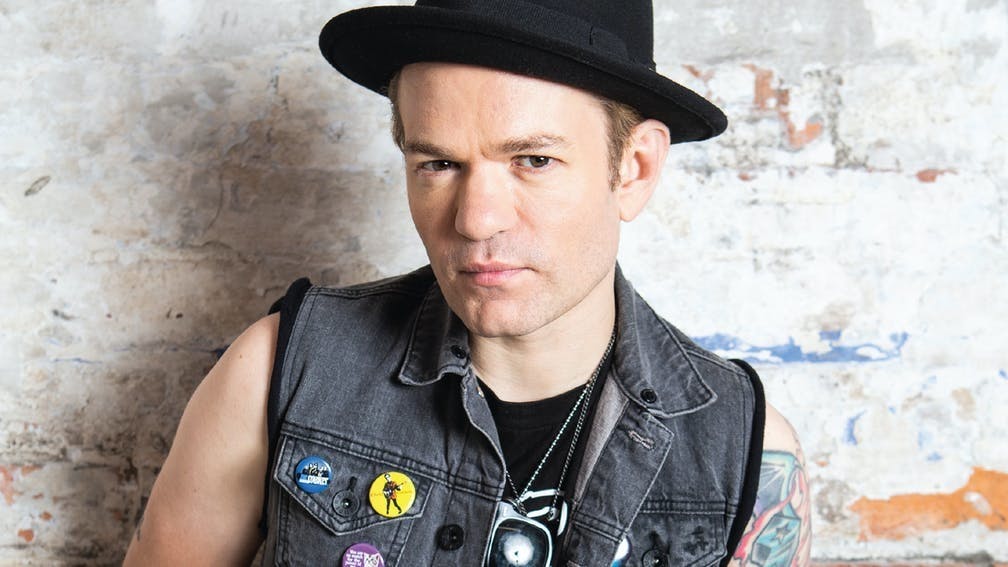 7 things you didn’t know about Sum 41’s Deryck Whibley