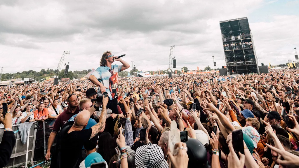 Don Broco Reading Festival 2023 header credit Tom Pullen