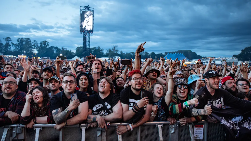 A photo of the crowd at the main stage of Download Festival in 2024