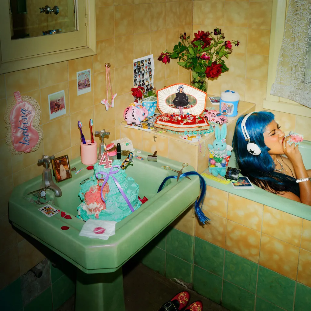 Ecca Vandal LOOKING FOR PEOPLE TO UNFOLLOW album cover