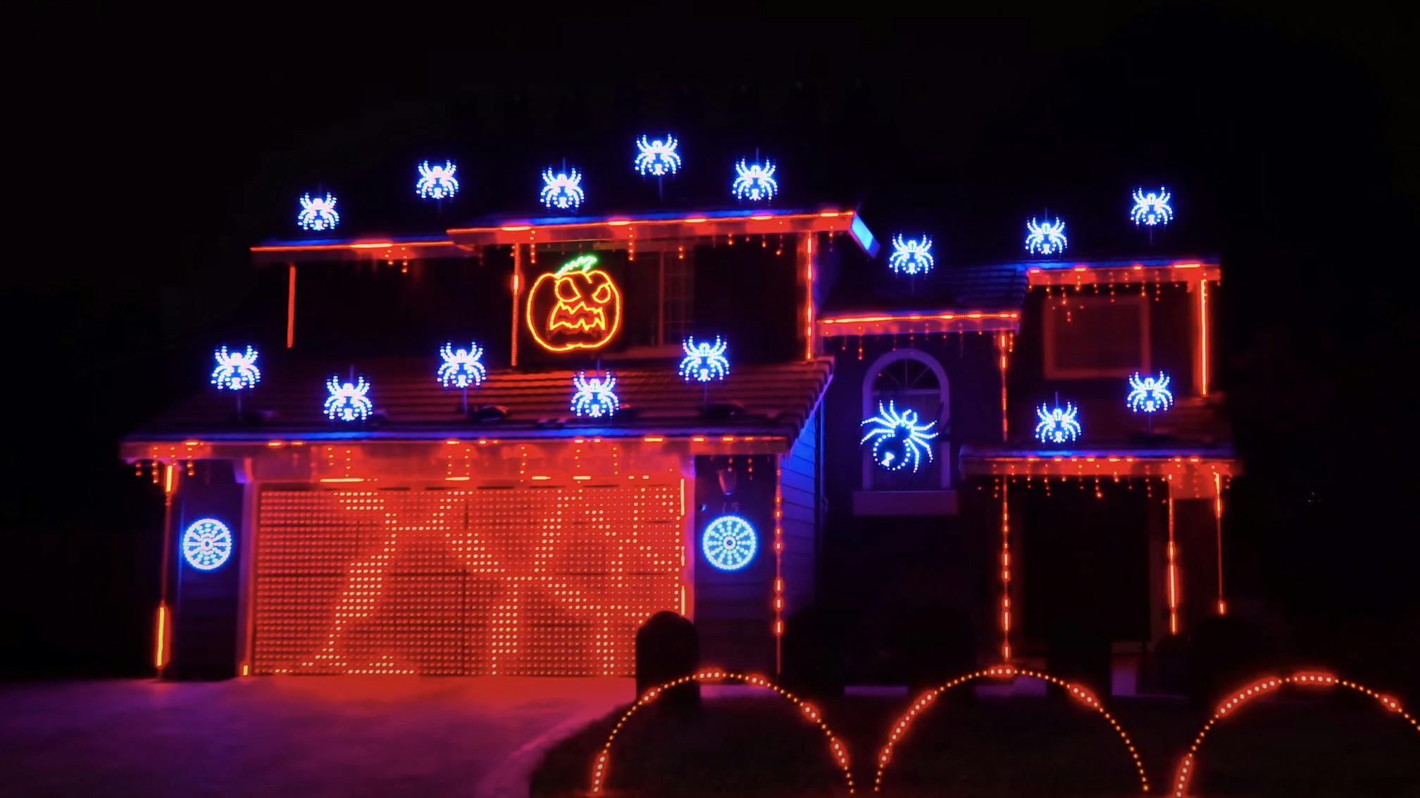 This Enter Sandman-Themed Halloween Light Show Is Spectacular
