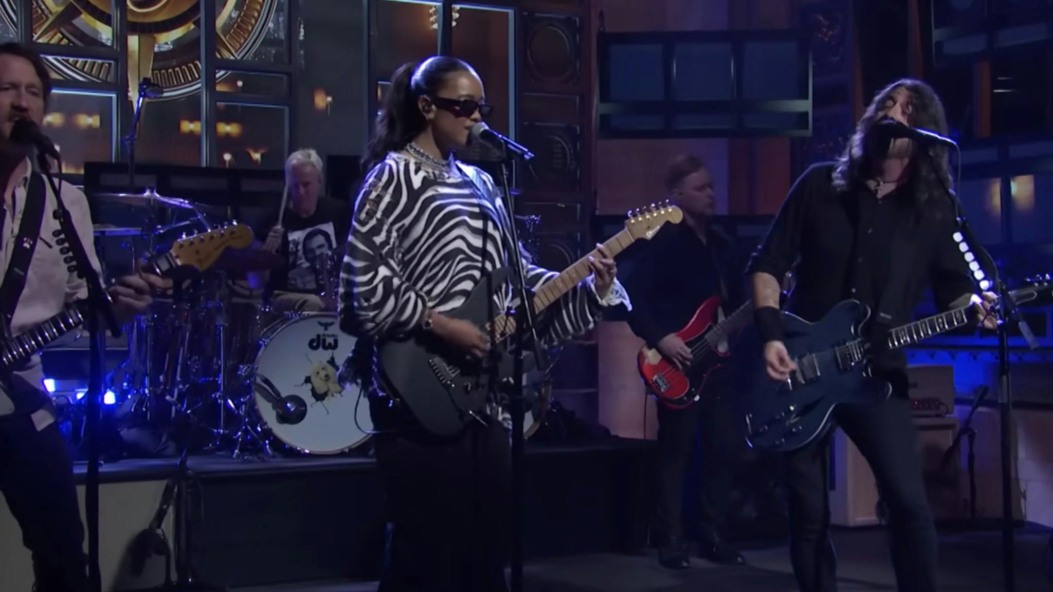 Watch Foo Fighters perform with H.E.R. on Saturday Night Live