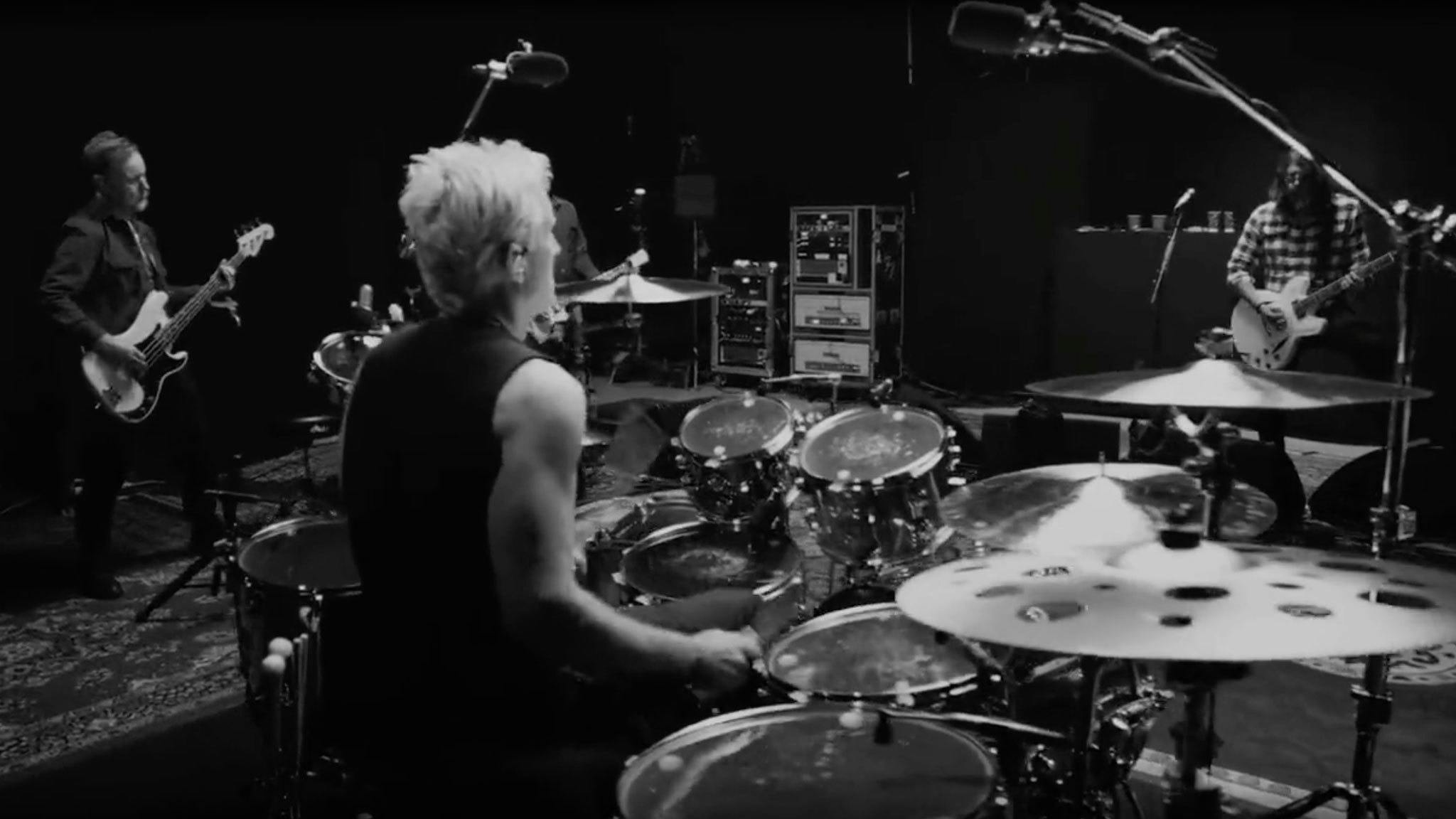 Foo Fighters unveil new drummer, Josh Freese