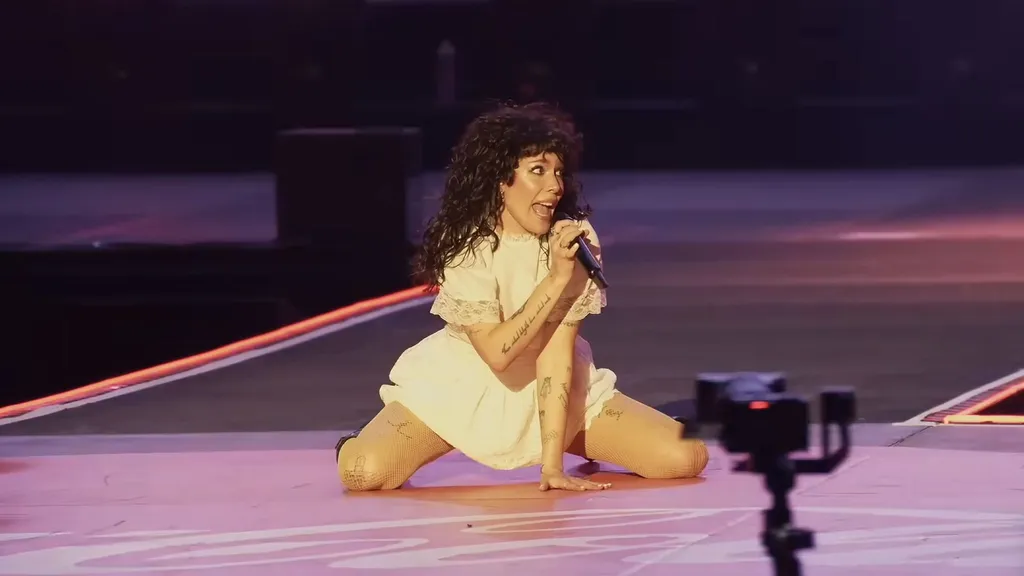 Halsey performing live at Sips & Sounds Music Festival in Austin, Texas in March 2025